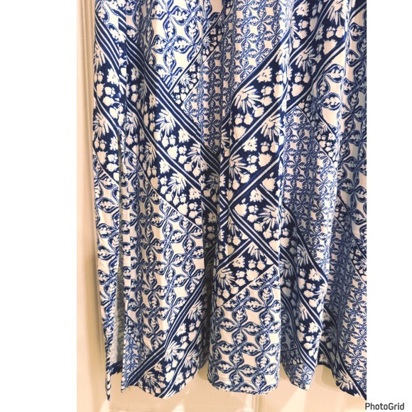 LL Bean Blue & White Mixed Pattern Vneck Sleeveless Sun Dress Small - Picture 3 of 4
